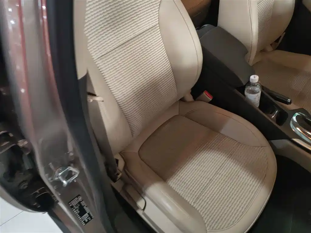 Buick Regal 2015 2.0L Leading Fashion Model фото 19