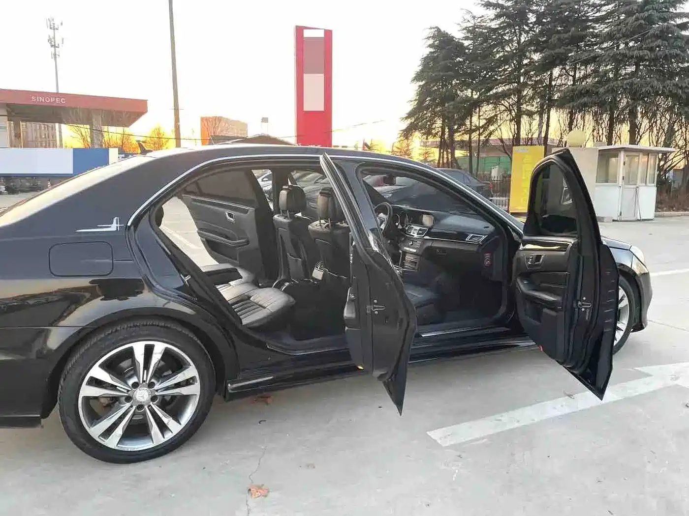 Mercedes-Benz E-Class 2015 Facelift E 260 L Sport фото 6