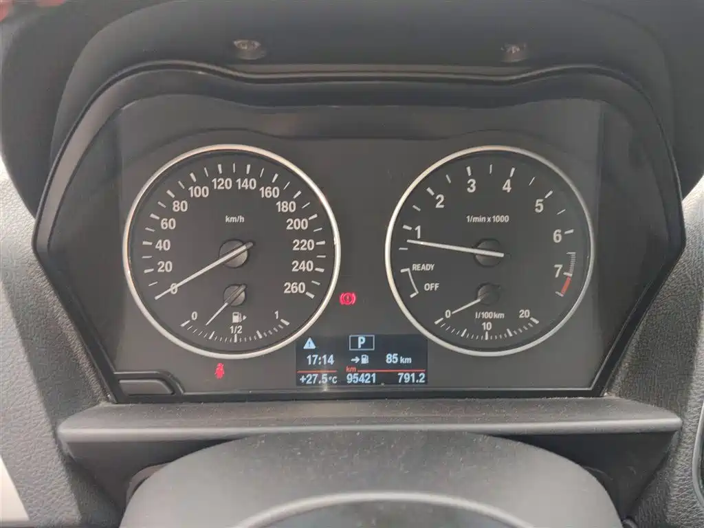BMW 1 Series (Import) 2015 120i Leading фото 12