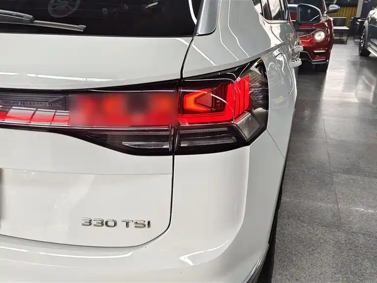 Volkswagen Tayron 2023 330TSI 2WD Luxury Plus Advanced Edition фото 8