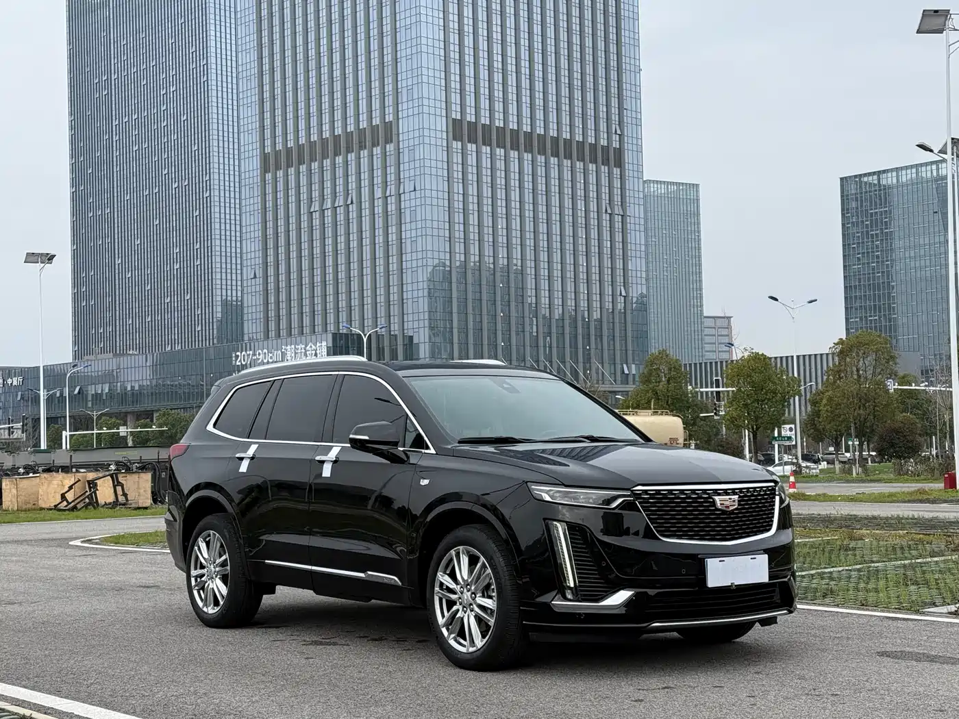 CADILLAC XT6