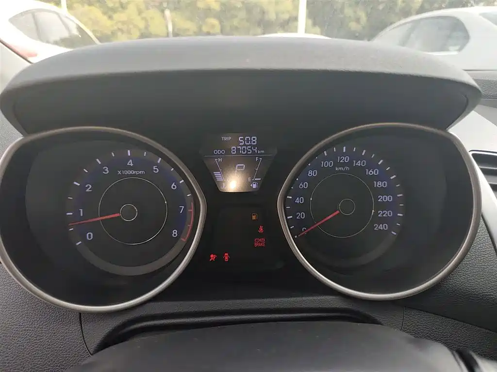 Hyundai Langdong 2016 1.6L Automatic Smart Edition фото 12