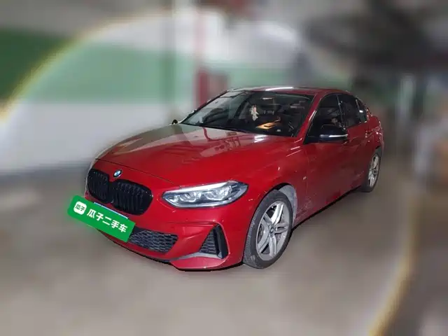 BMW 1 120i, M Спорт, чёрный пакет