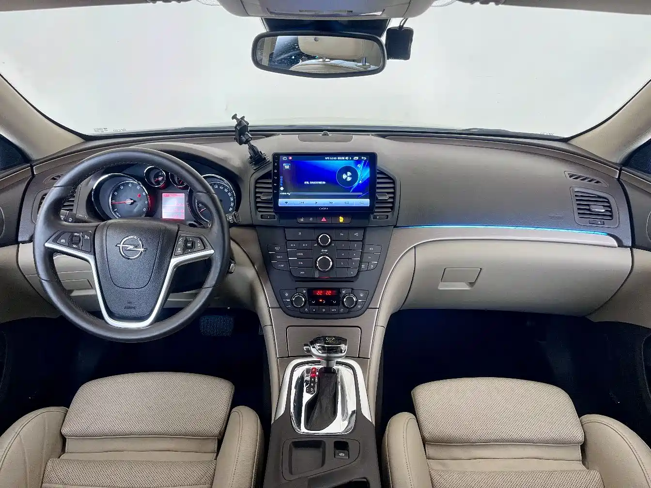Opel Insignia 2013 2.0T 2WD Luxury фото 5