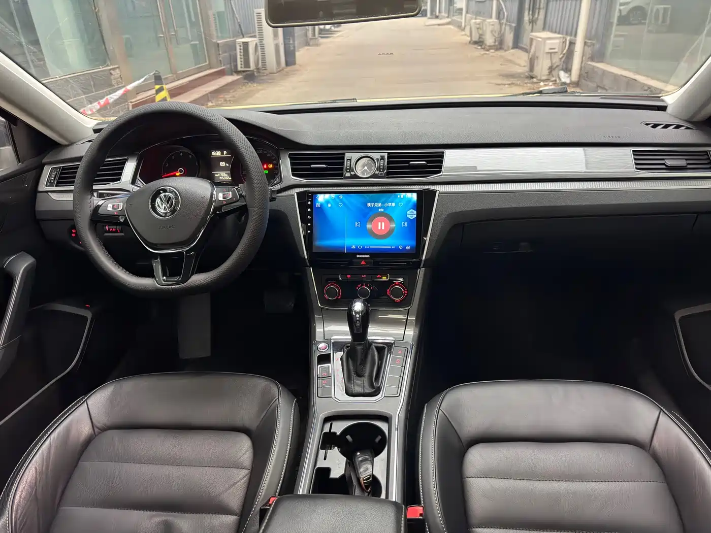 Volkswagen Passat 2017 330TSI DSG Prestige фото 11