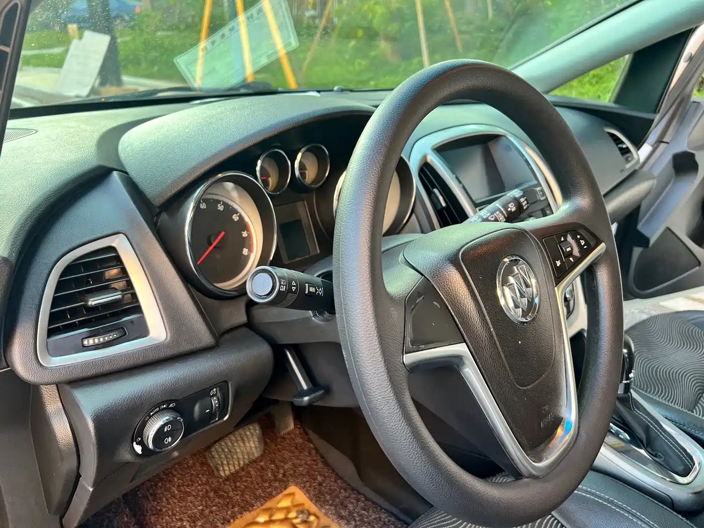 Buick Excelle 2014 XT 1.6L Automatic Fashion фото 20