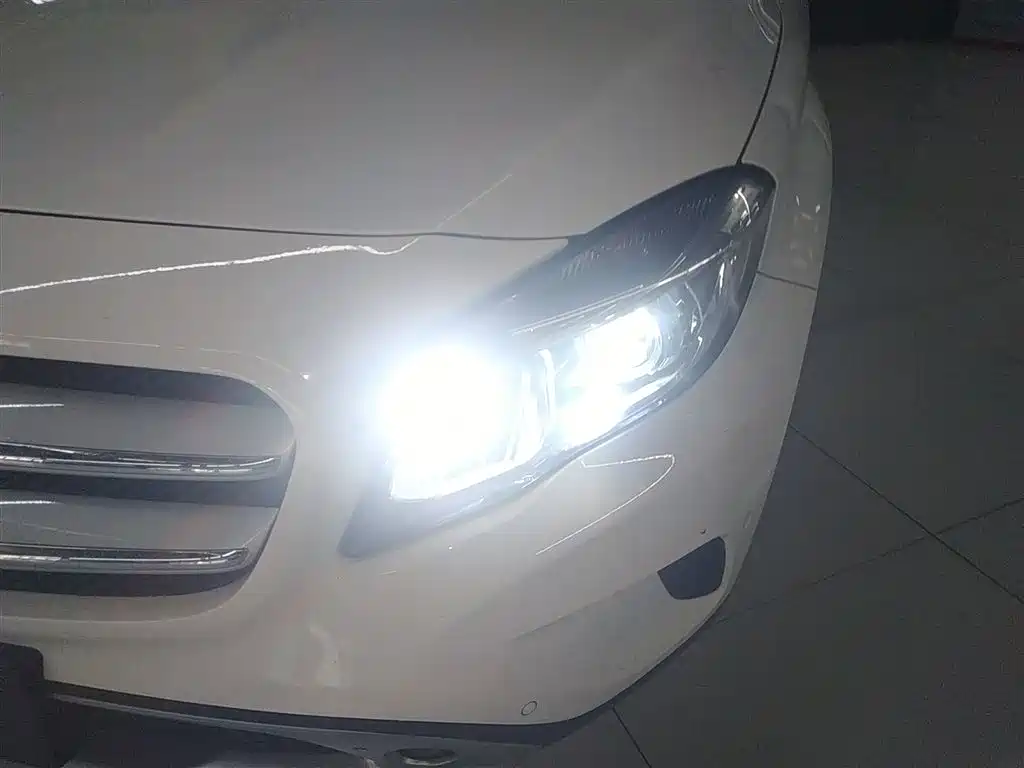 Mercedes-Benz GLA 2016 GLA 200 Fashion фото 24