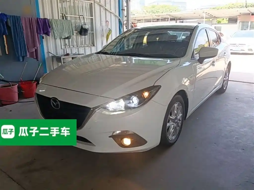 Фото 1 - Mazda Mazda 3