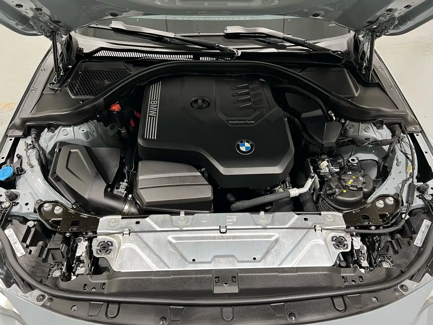 BMW 2 SERIES (IMPORTED)