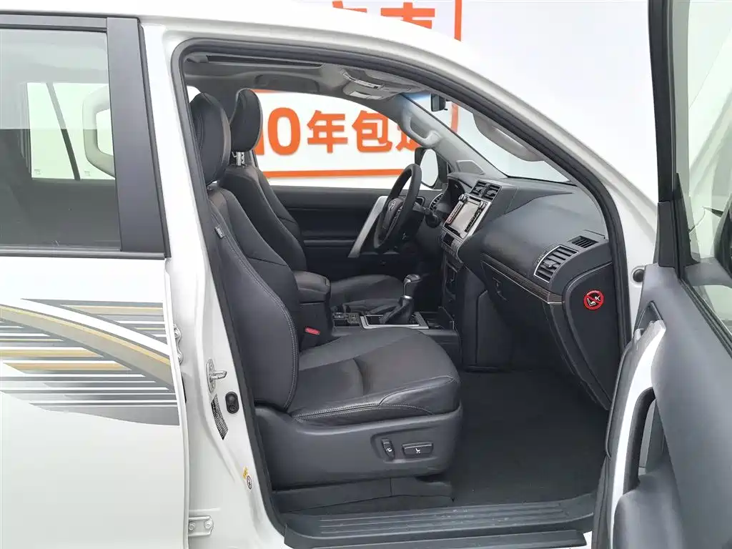 Toyota Prado 2018 3.5L Auto TX-L фото 23