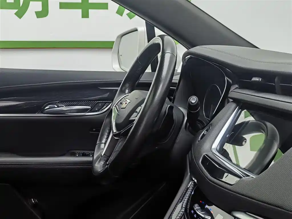 Cadillac XT5 2021 2.0T 4WD Luxury Edition фото 22