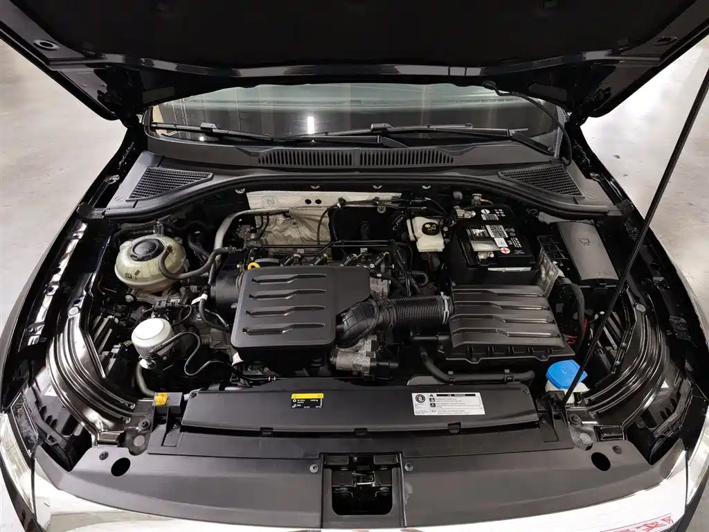 Volkswagen Lavida 2022 1.5L Auto Trend Edition фото 6
