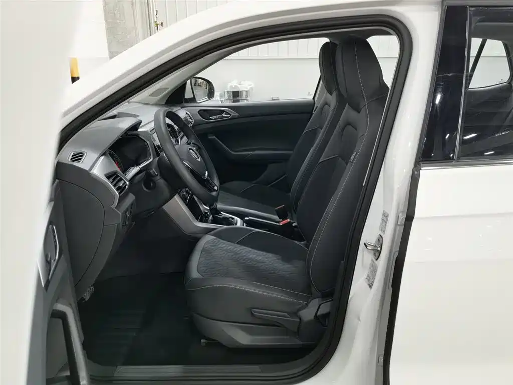 Volkswagen T-Cross 2019 280TSI DSG Comfort Edition фото 10