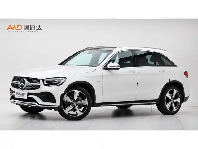 MERCEDES-BENZ GLC
