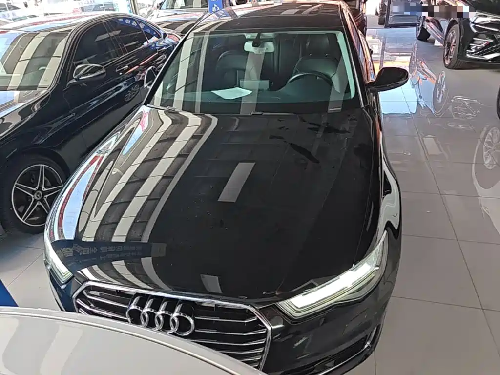 Фото 3 - Audi A6L
