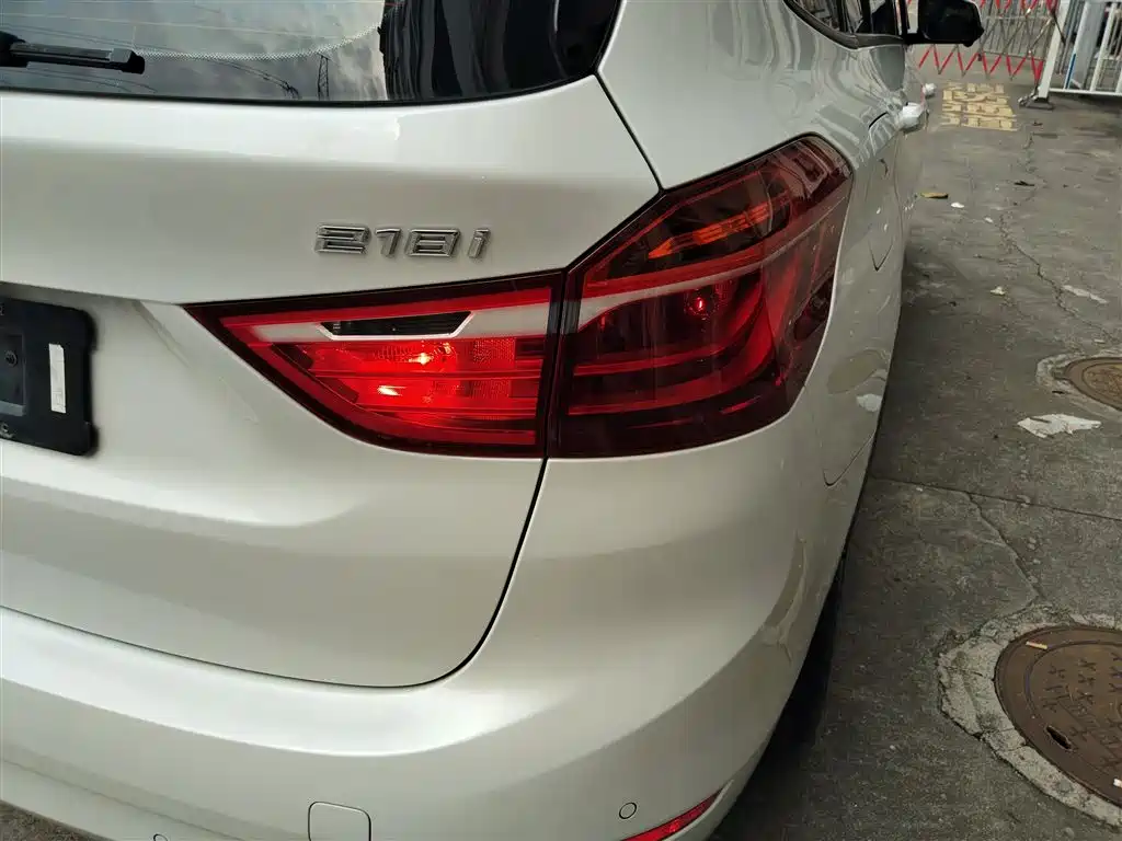 BMW 2 Series Gran Tourer 2015 218i Leading фото 22