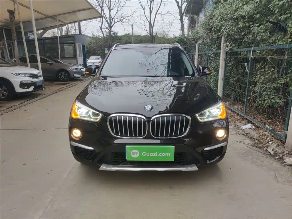 BMW X1 2019 sDrive18Li Premium Model фото 3