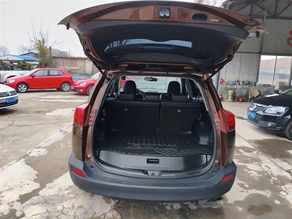Toyota RAV4 Rongfang 2013 2.5L Auto 4WD Luxury фото 15