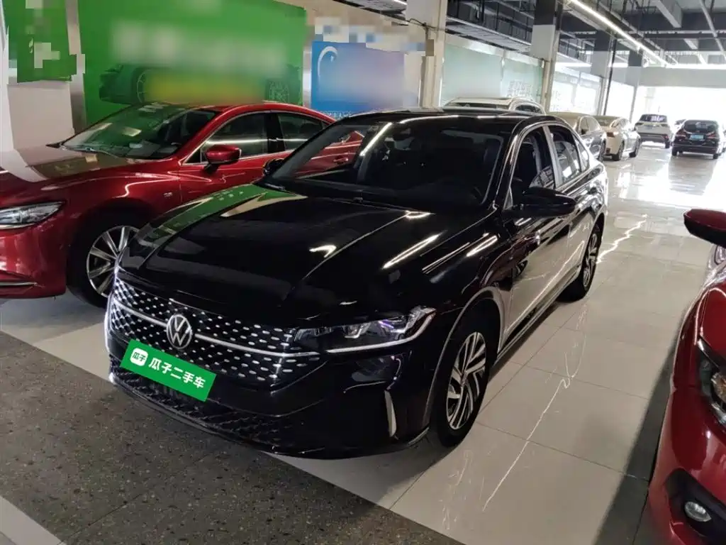 Volkswagen Lavida 2024 Model 300TSI DSG Starlight Full Comfort Edition