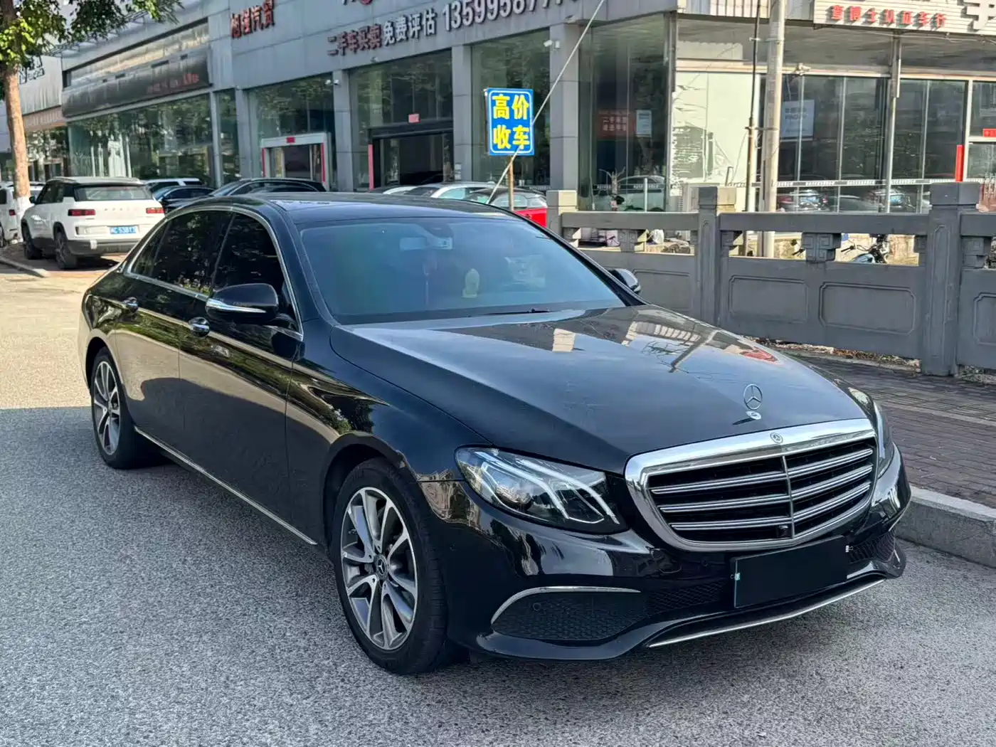 Mercedes-Benz E-Class 2019 E 300 L Luxury фото 3