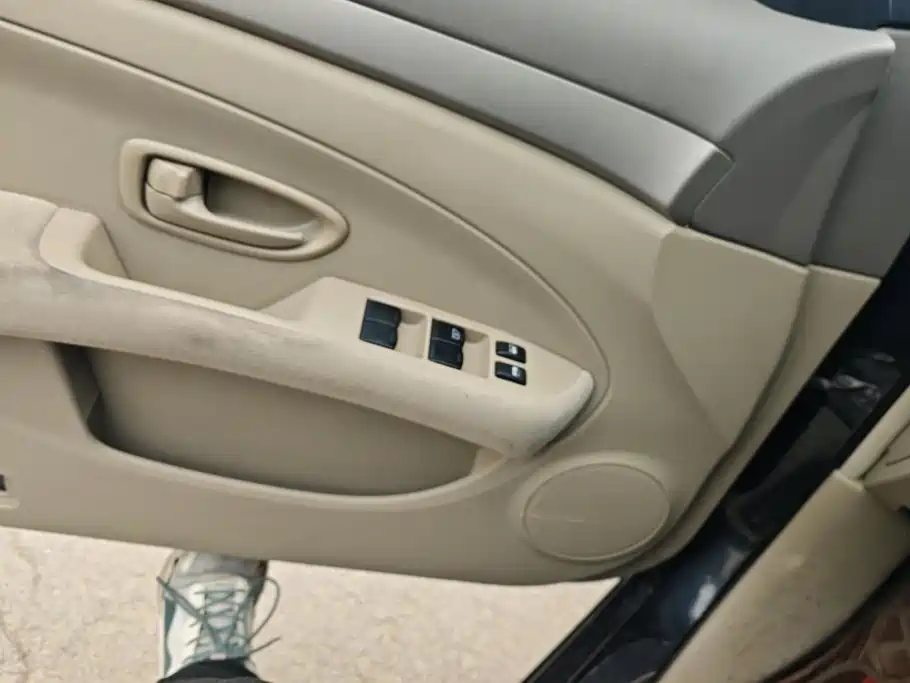 Фото 7 - Nissan Sylphy
