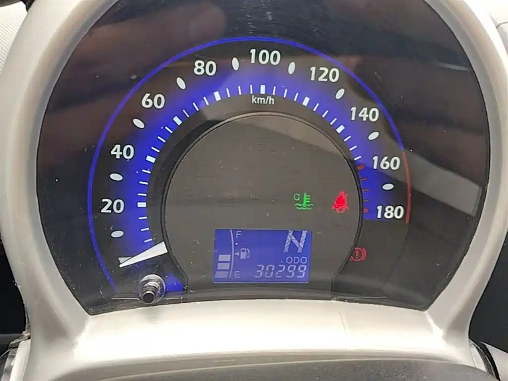BYD F0 2015 1.0L AMT Xuan Cool Edition фото 12