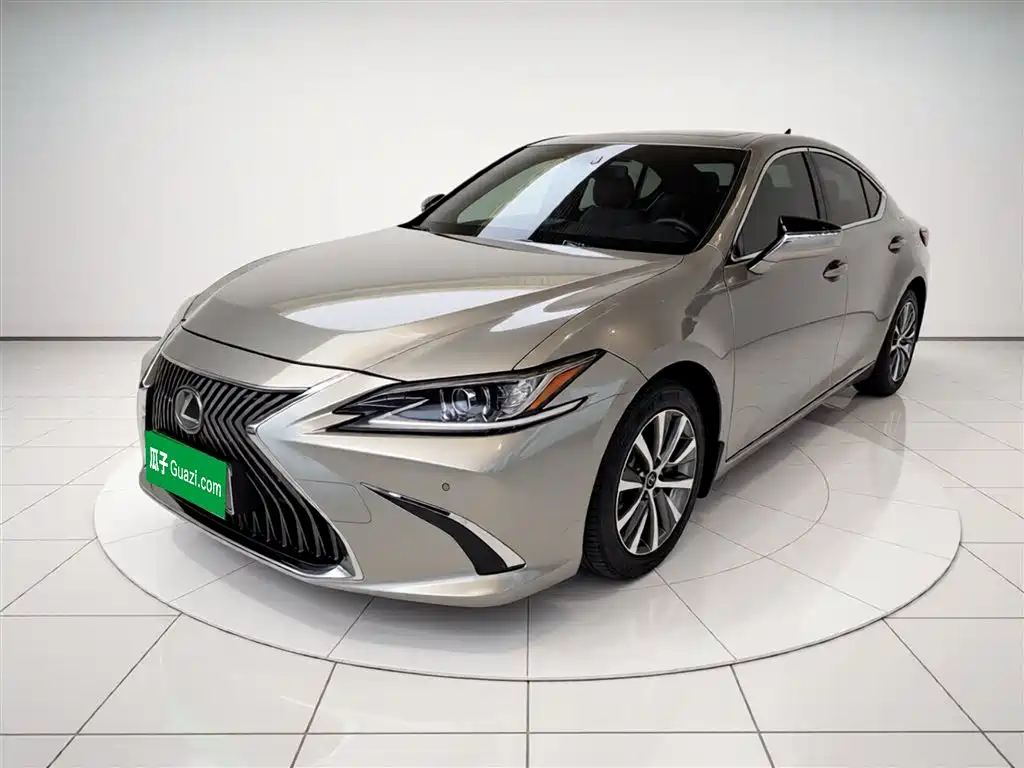 Lexus ES 2018 260 Excellence Edition China V фото 2