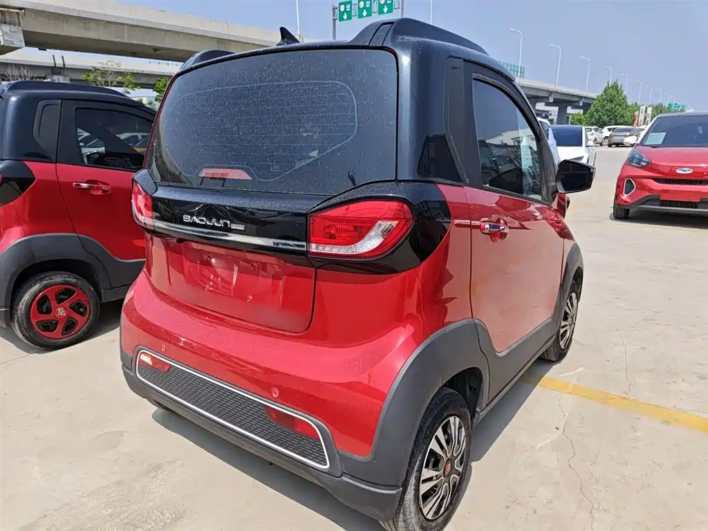 BAOJUN E100