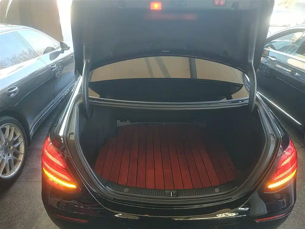 Mercedes-Benz E-Class 2019 Facelift E 300 L Luxury фото 15