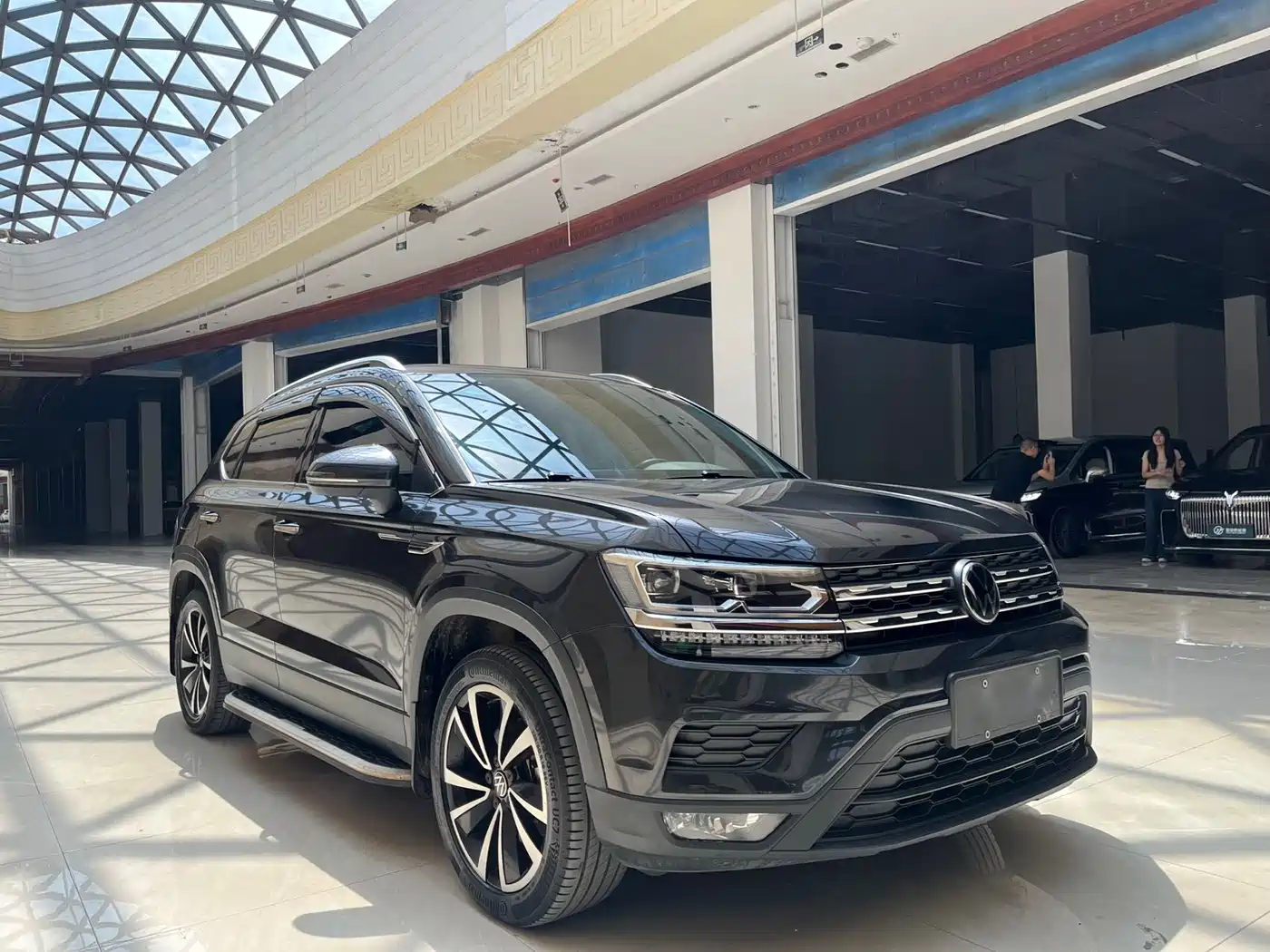 Volkswagen Tharu 2022 280TSI FWD Luxury Edition фото 3