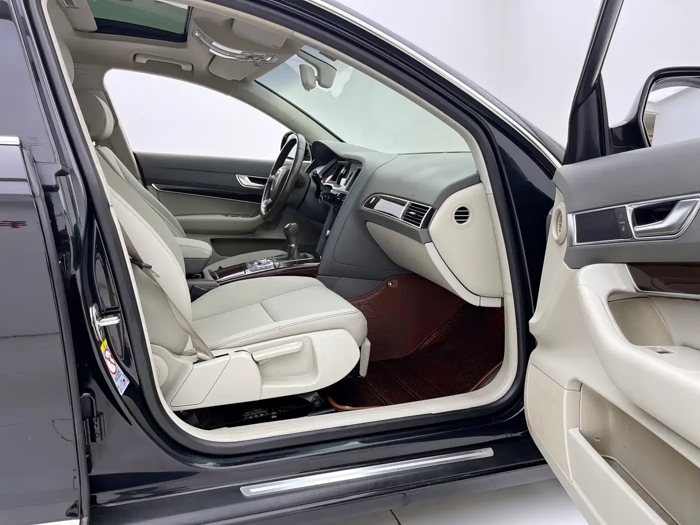 Фото 20 - Audi A6L