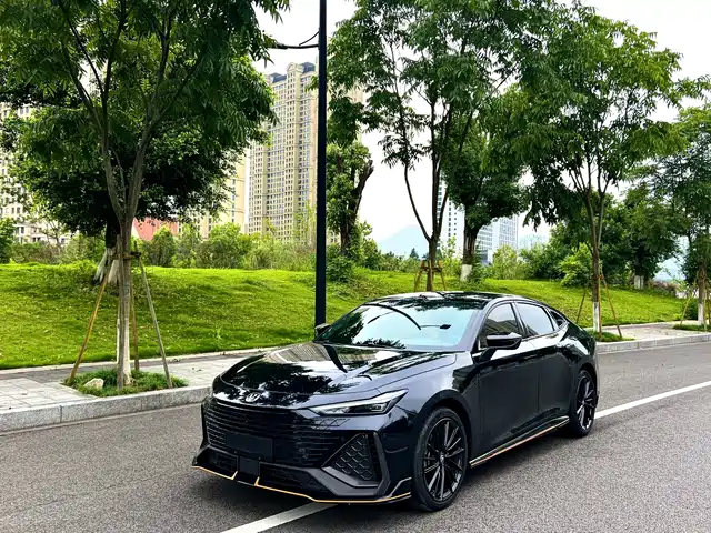 Changan Changan UNI-V 2022 2.0T Speed Leader Edition