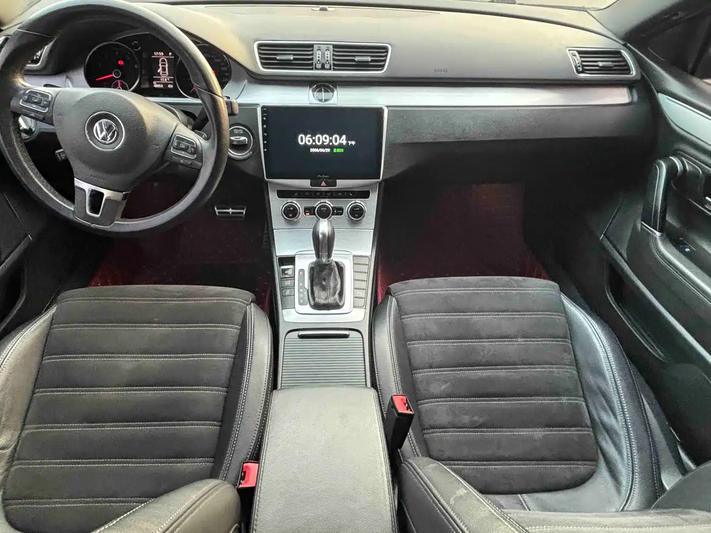 Volkswagen FAW-Volkswagen CC 2016 Model 1.8TSI Luxury фото 5