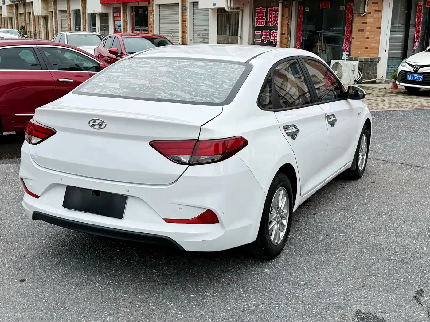 Hyundai Elantra 2020 1.6L Auto GL Pleasing Edition фото 9