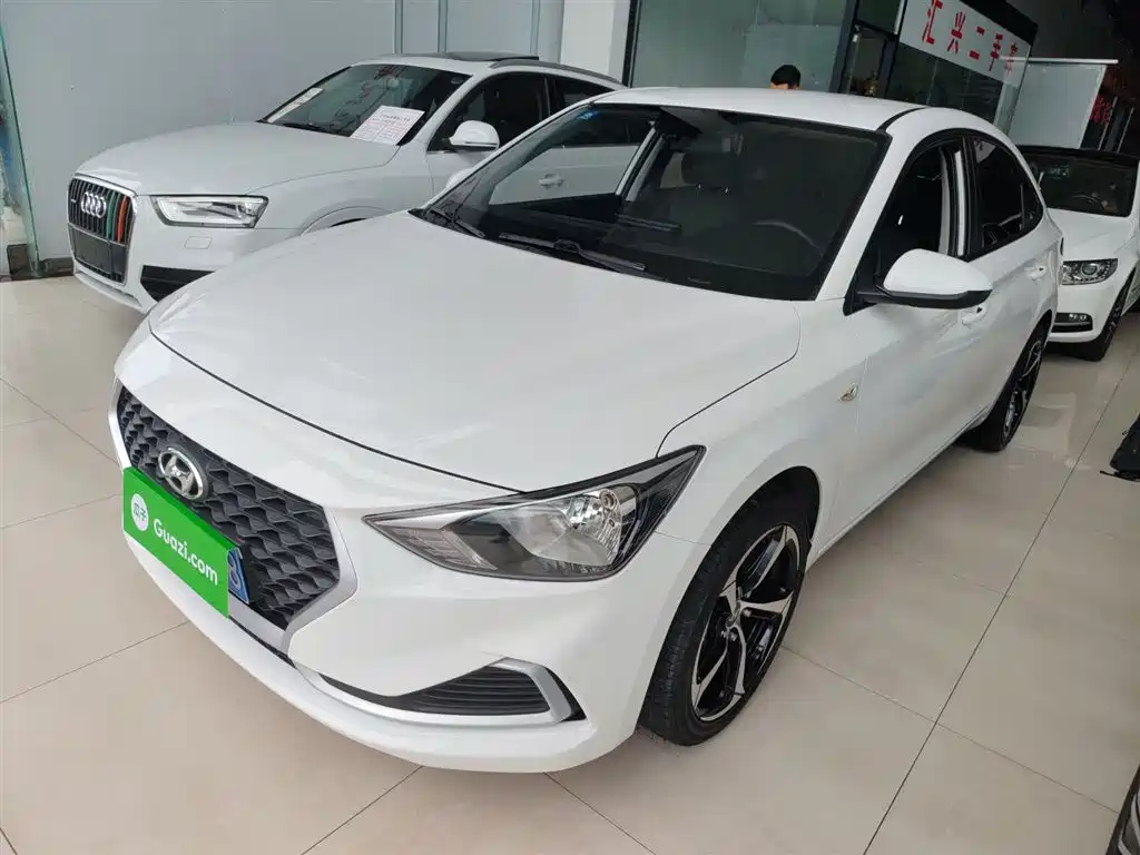 Hyundai Elantra 2020 1.6L Auto GL Pleasing Edition фото 2