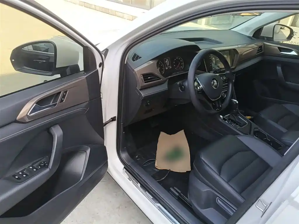 Volkswagen Tharu 2020 280TSI 2WD Comfort Edition China VI фото 16