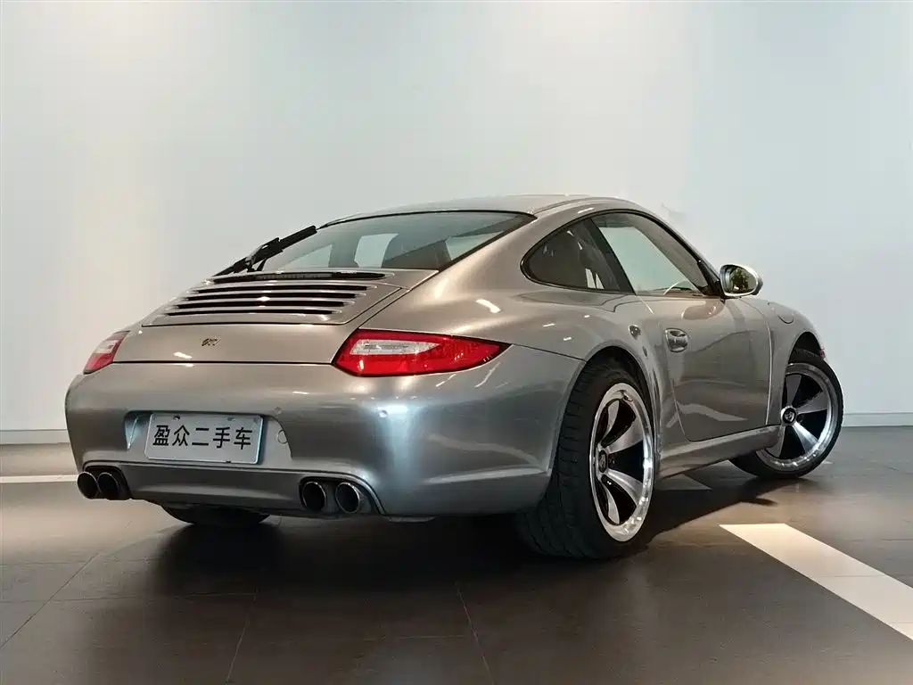 Photo 4 - Porsche 911
