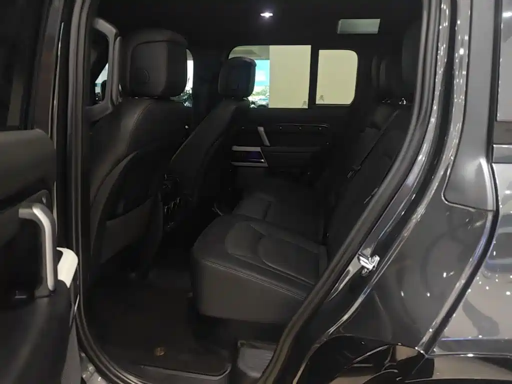 Land Rover Defender 2024 110 3.0T P400 X-DYNAMIC HSE фото 17