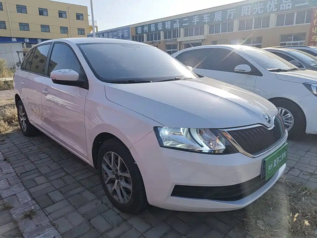 Škoda Skoda Rapid Spaceback 2018 2018 1.6L Automatic Standard