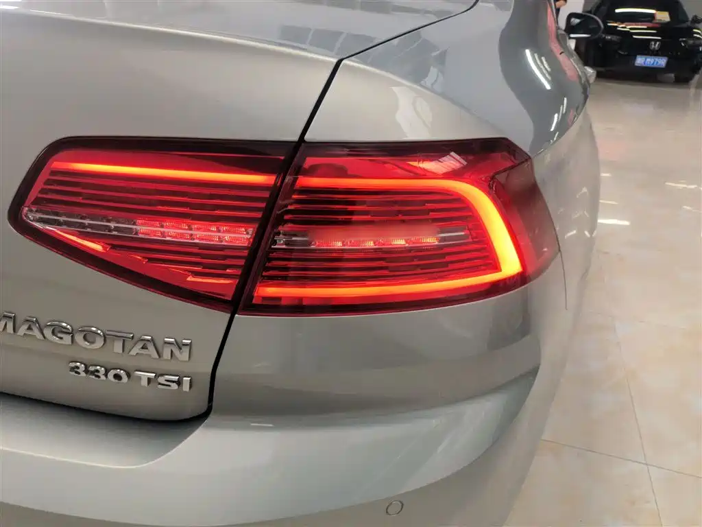 Volkswagen Magotan 2019 330TSI DSG Leading China VI фото 8