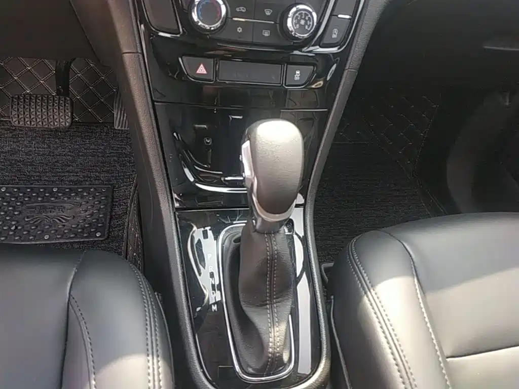 Buick Encore 2017 18T Automatic 2WD Urban Leading фото 14