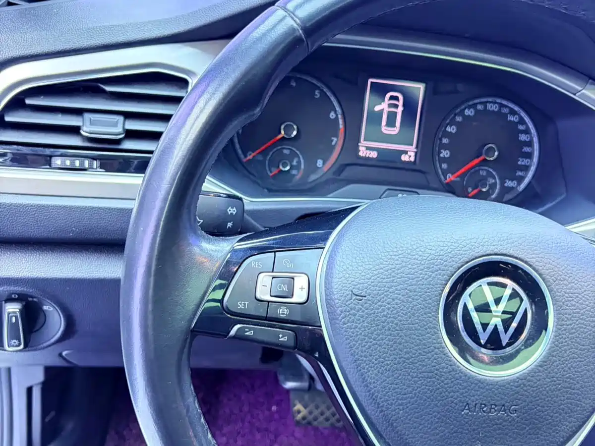 Volkswagen T-ROC 2022 280TSI DSG 2WD Comfort PLUS фото 19