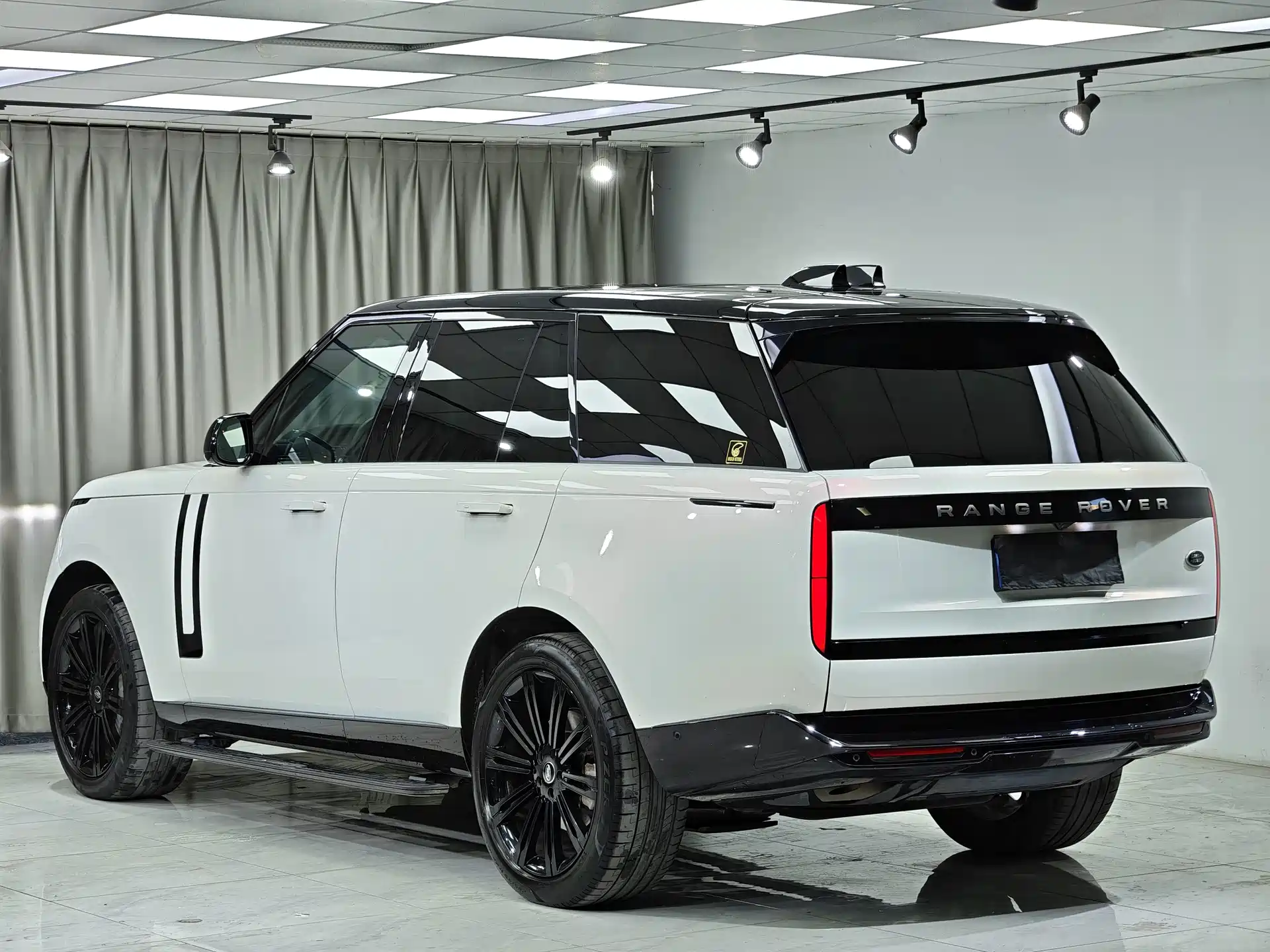 Фото 4 - Land Rover Range Rover