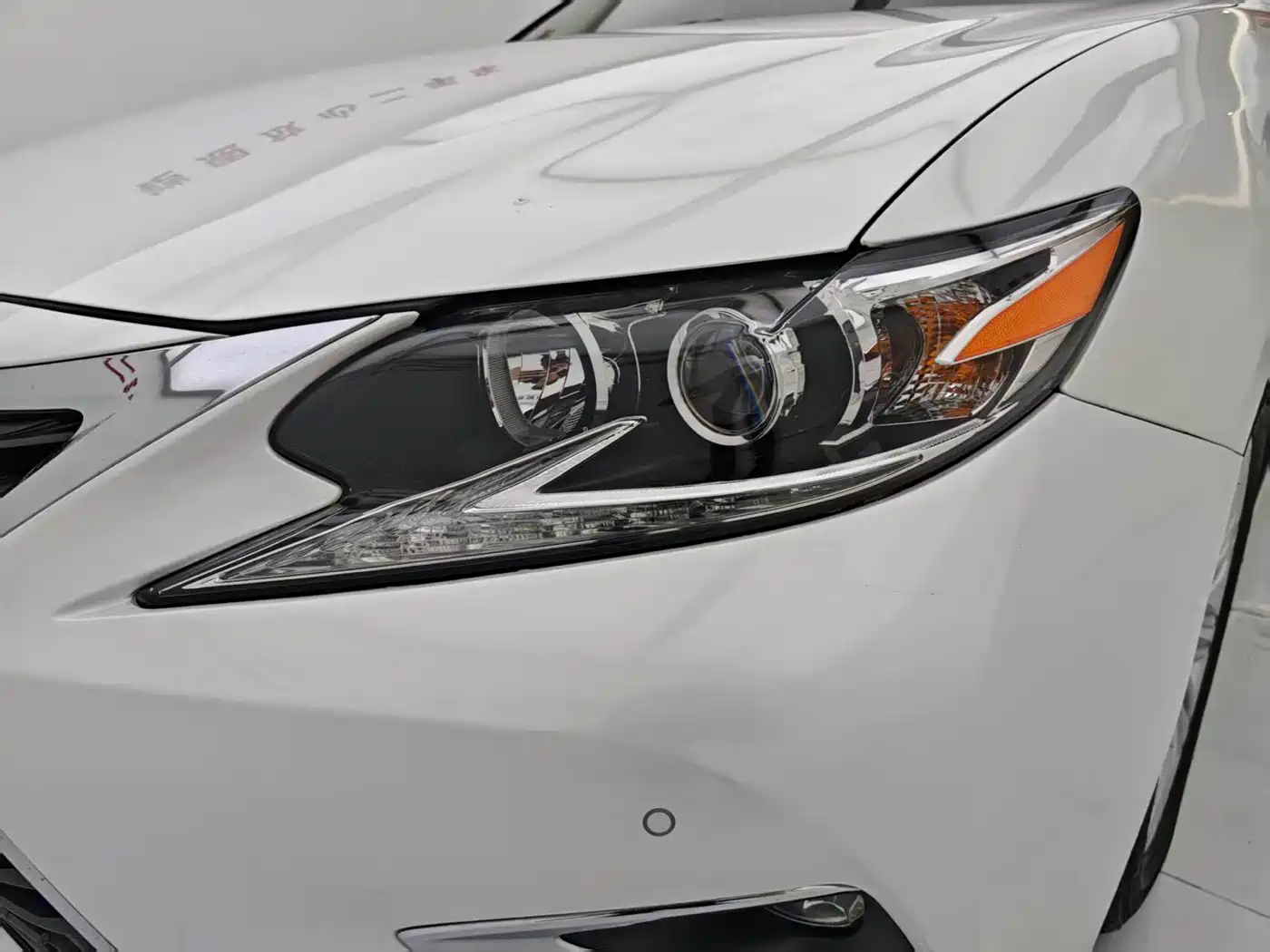 Lexus ES 2015 200 Elite Edition фото 17