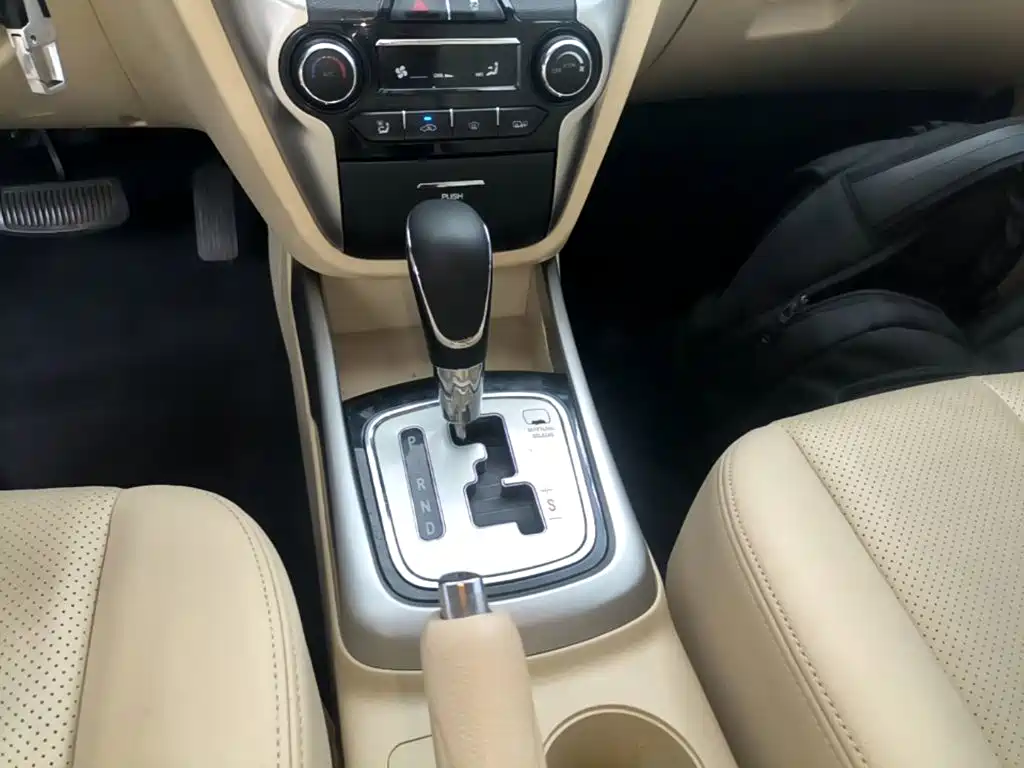Changan Eado 2016 2015 1.6L Automatic Luxury