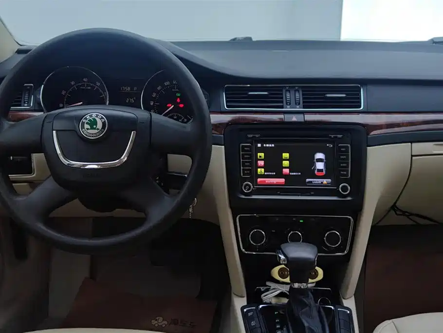 Škoda Superb 2009 1.8TSI Automatic Elegance фото 12