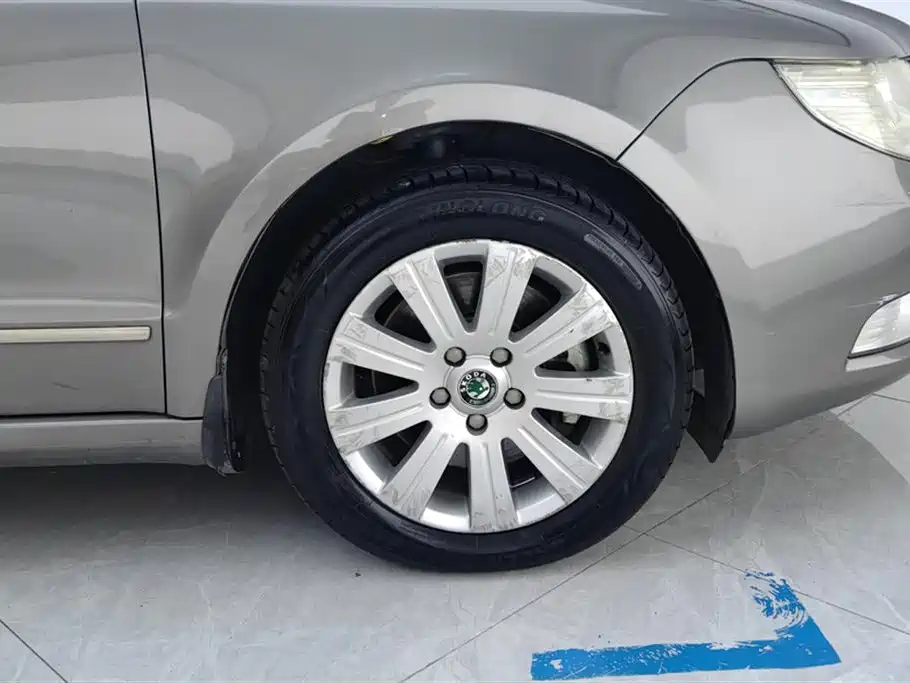 Škoda Superb 2009 1.8TSI Automatic Elegance фото 6