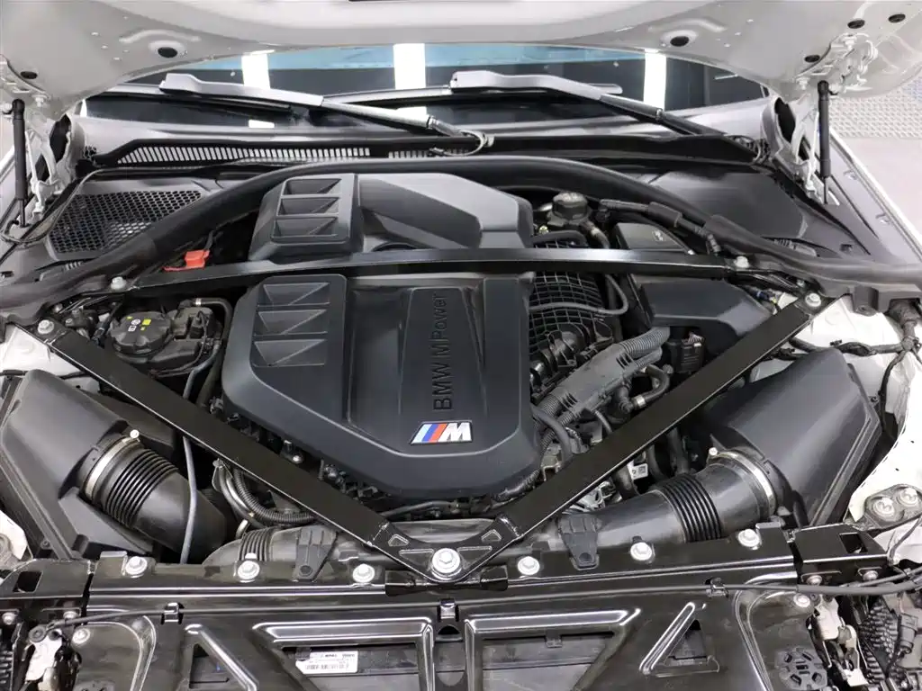 BMW M2 2024 M2 фото 29