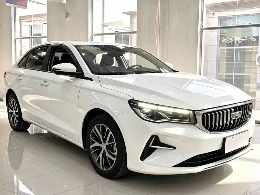 Фото 3 - Geely Emgrand