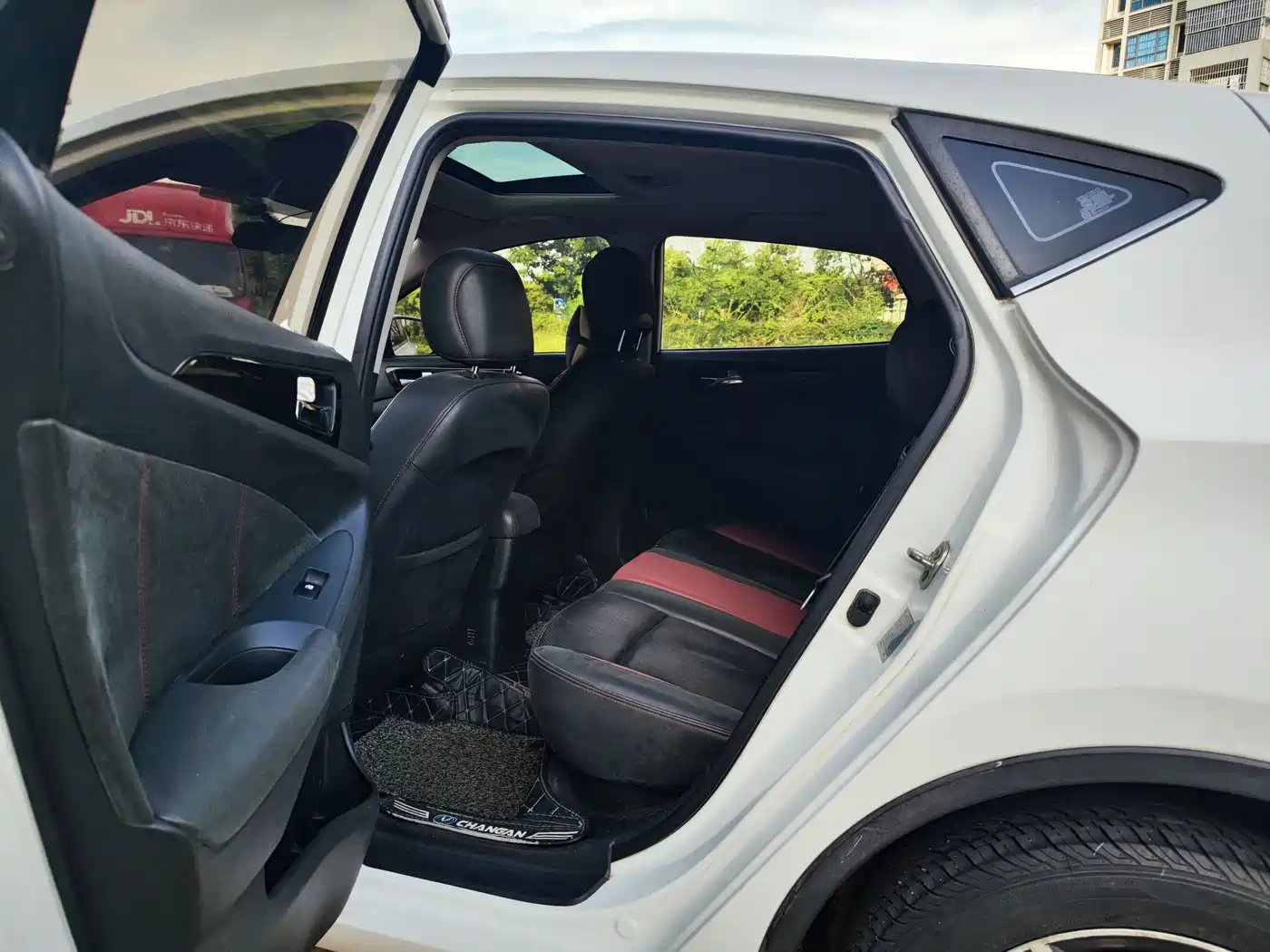Фото 8 - Changan Eado XT